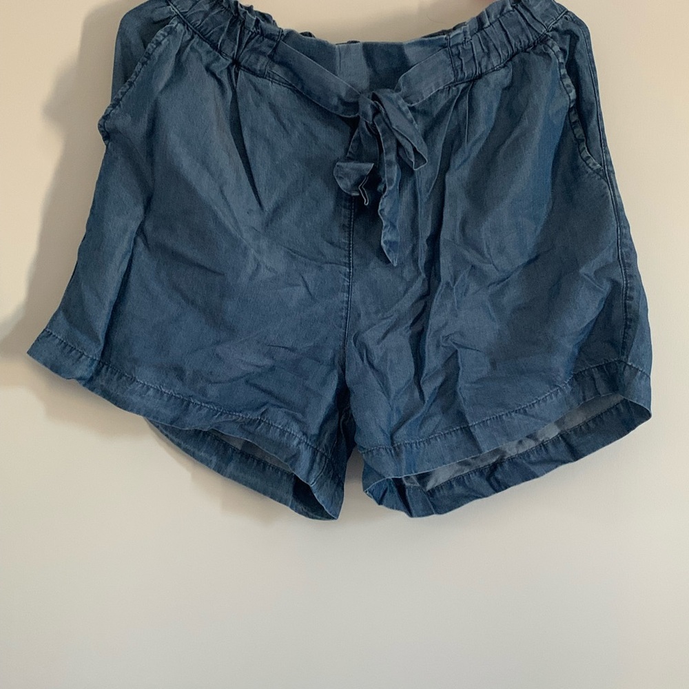 Woman’s Shorts